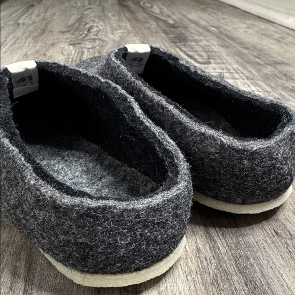 NEW Baabuk Wool House Slippers Dark Grey Size 41 - Picture 4 of 9